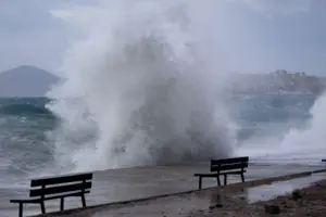 Καιρός σήμερα: Έντονοι άνεμοι και πτώση της θερμοκρασίας